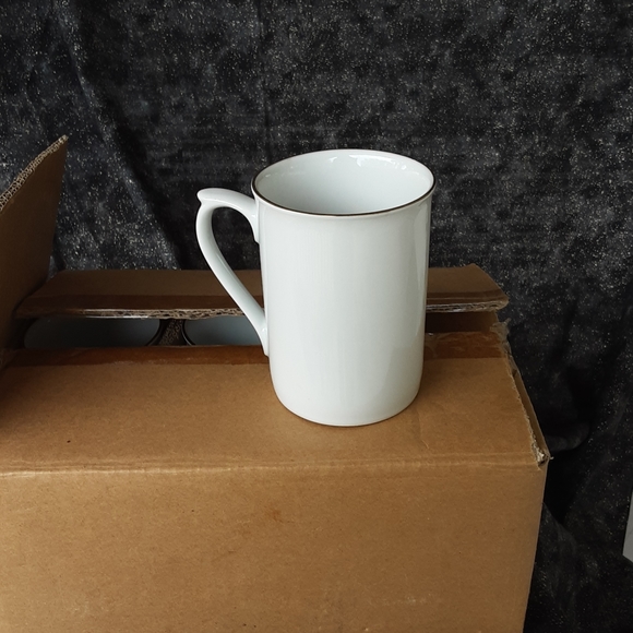 Set of 6 Porcelain Mugs